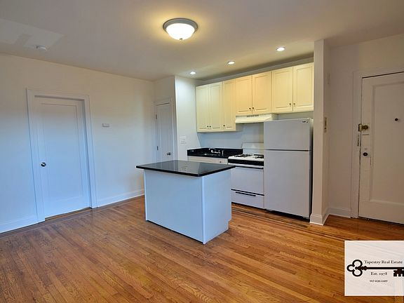 4th image of 33-08 84th St #D5