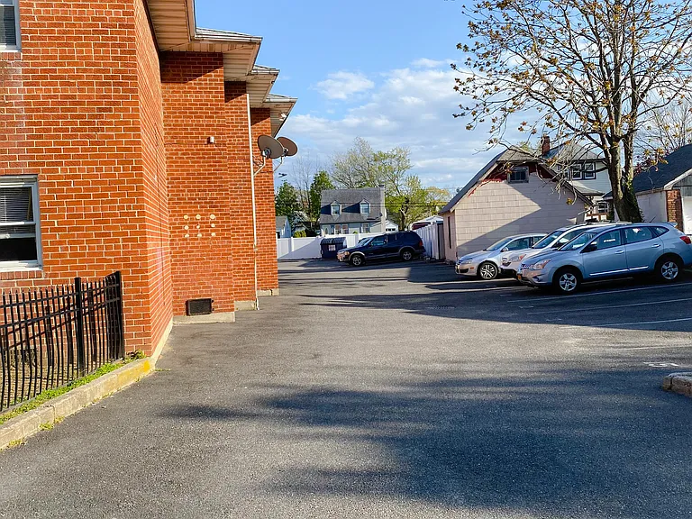270 Baldwin Rd #6 — Photo 4