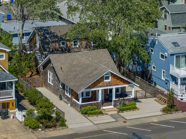 217 Pearl St, Beach Haven, NJ 08008