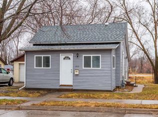 1313 E 5th St, Muscatine, IA 52761