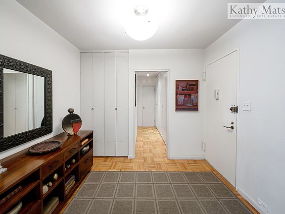 3rd image of 400 E 56th St APT 11E