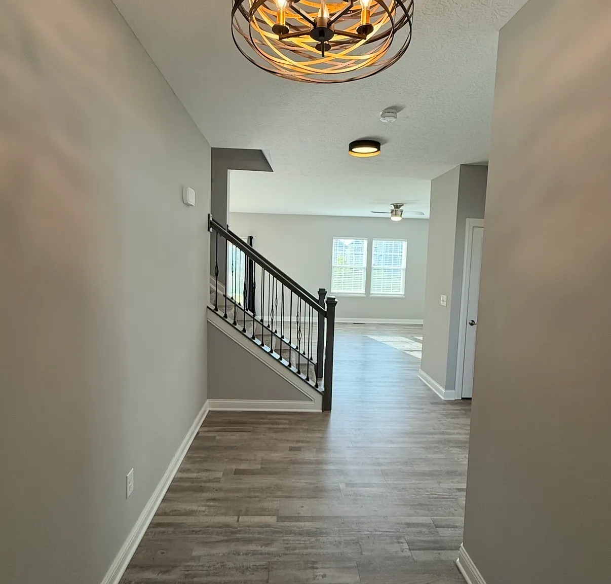 4 bed, 2.5 bath, 2291 sqft, $3,495 — Photo 3