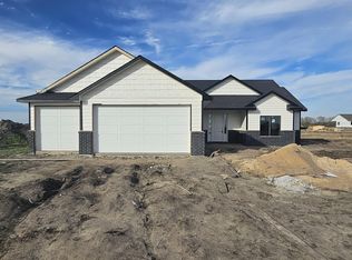 1510 E Appleton St, Valley Center, KS 67147