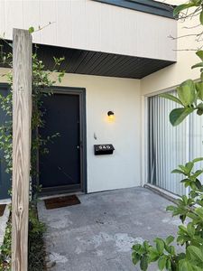 940 Byron Ct #17-C, Sarasota, FL, 34243