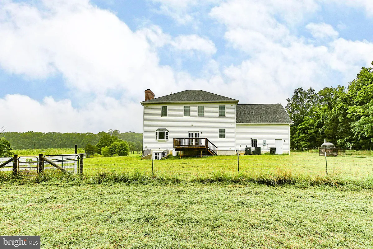 Building Photo - 6337 Louisianna Rd