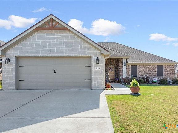 2nd image of 2611 Emerald Dove Dr