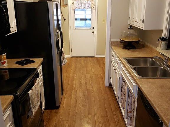 5th image of 2933 Woodforest Ln