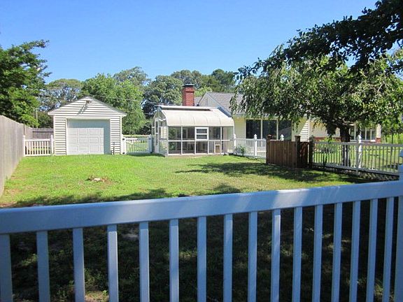 3rd image of 133 West Dr