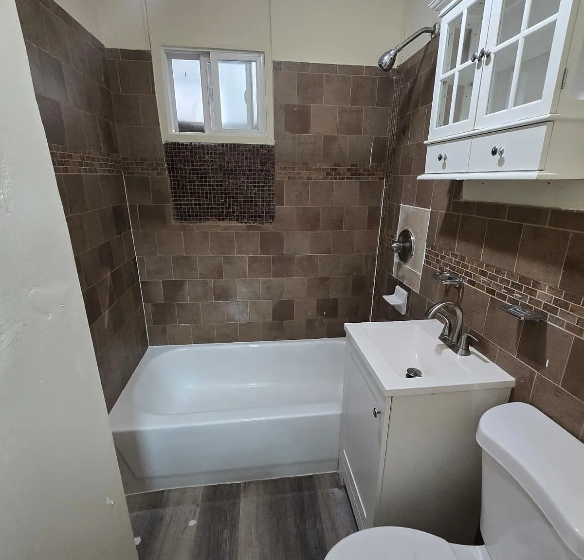 2 bed, $2,000 — Photo 3