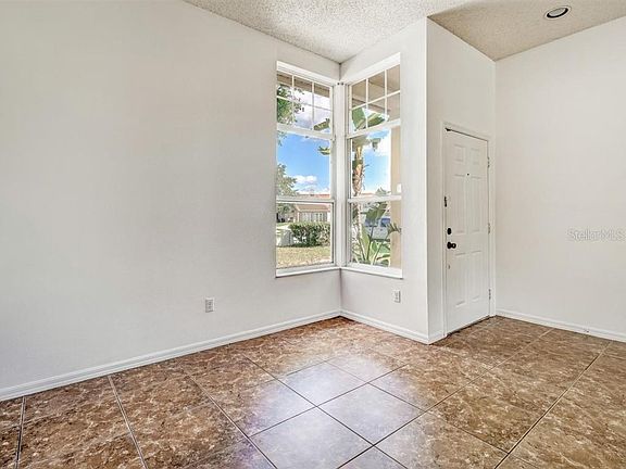 5th image of 3087 Bloomsbury Dr