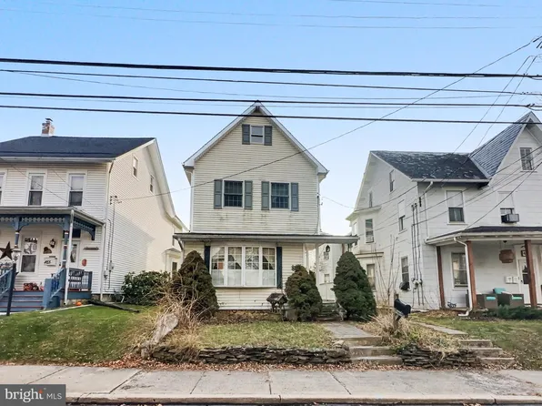 432 E Fairview St, Coopersburg, PA 18036