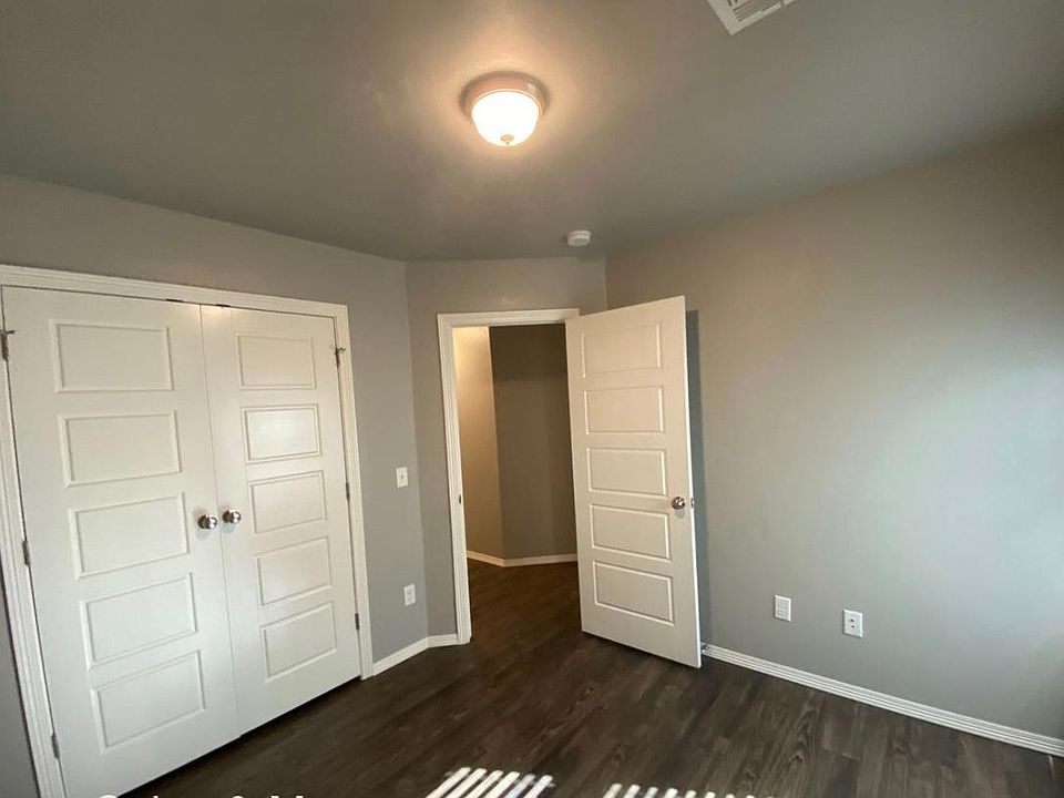 1st image of 7804 Meadow Lake Dr