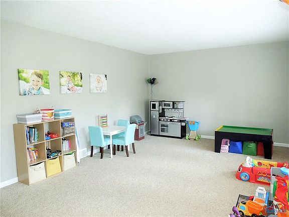 4th image of 4433 Weldwood Ln