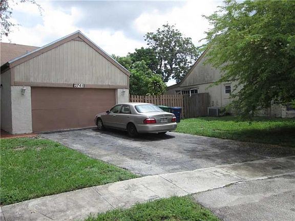 2nd image of 2741 Devonwood Ave