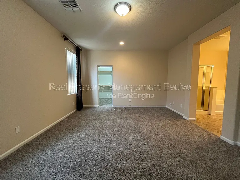 3454 E Constitution Dr — Photo 17