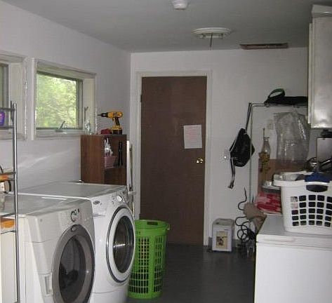 3rd image of 6186 Eastmoreland Dr
