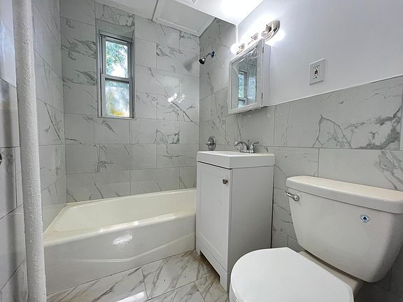 5th image of 805 Broadway APT 25