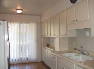 9801 Gross Point Rd APT 201, Skokie, IL 60076