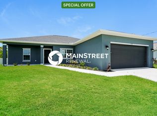 1705 NW 12th St, Cape Coral, FL 33993