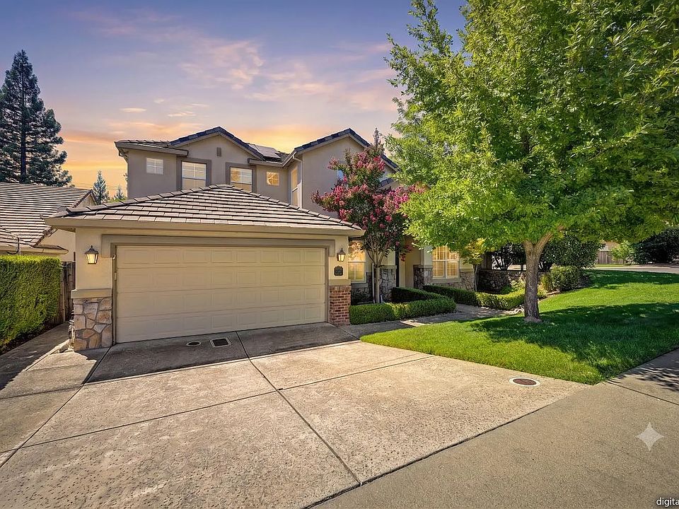 1st image of 5825 Oak Place Ct