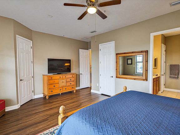 5th image of 554 Market St #554