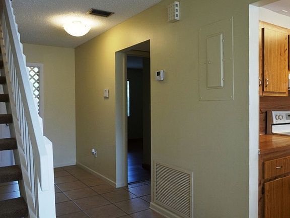 3rd image of 1184 N University Dr