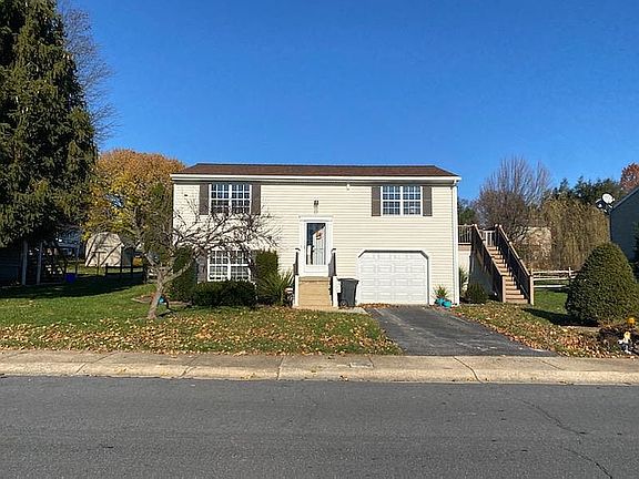 2nd image of 406 Cherry St