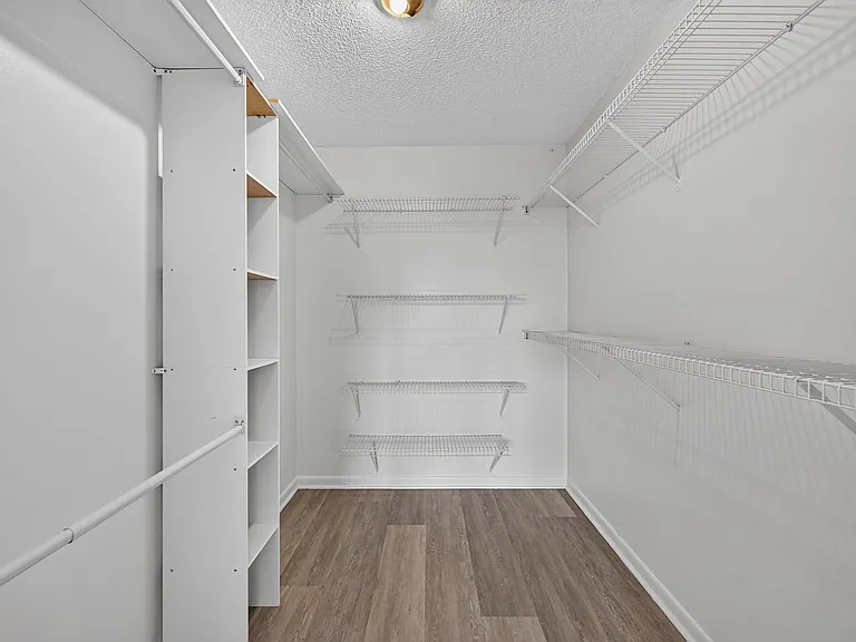 340 Sunset Dr #501 — Photo 24