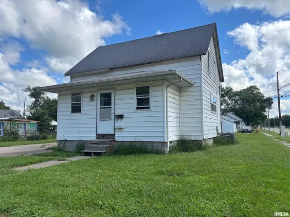 758 20th St, East Moline, IL 61244