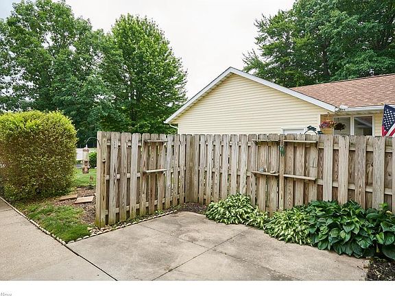 4th image of 2376 Port Williams Dr