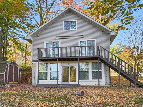 5862 N Brinton Rd, Lake, MI 48632