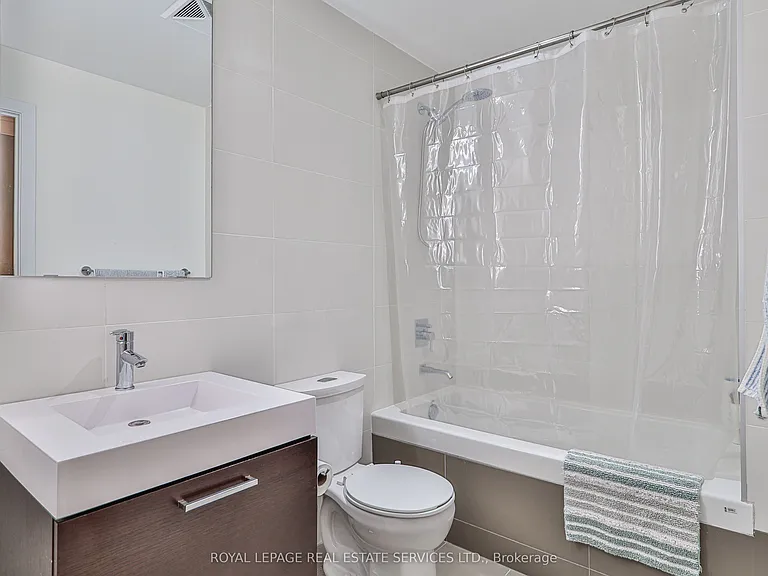 318 King St E #803 — Photo 11