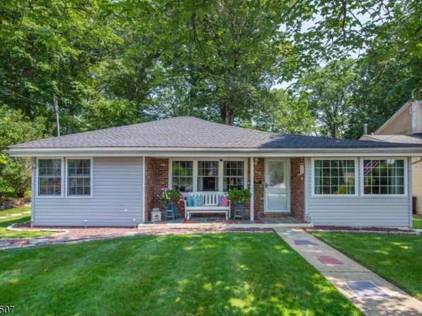 15 Algonquin Ave, Rockaway Twp., NJ 07866