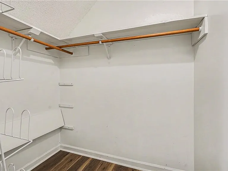 1527 Ridgewood Dr — Photo 15
