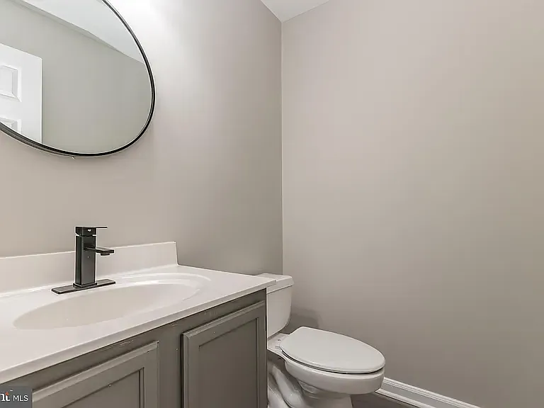 1501 Echo St — Photo 10