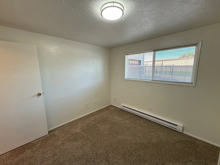 926 SE Uglow Ave #3 — Photo 19