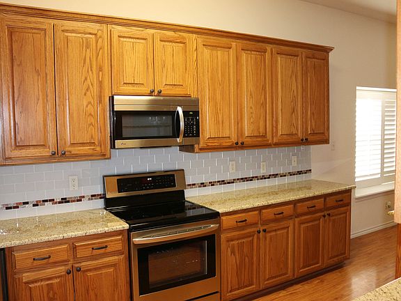4th image of 4701 Feldman Dr