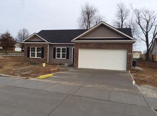 210 Sturbridge Dr, Georgetown, KY 40324