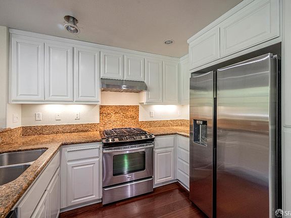 4th image of 217 E Crystal Cove Ter