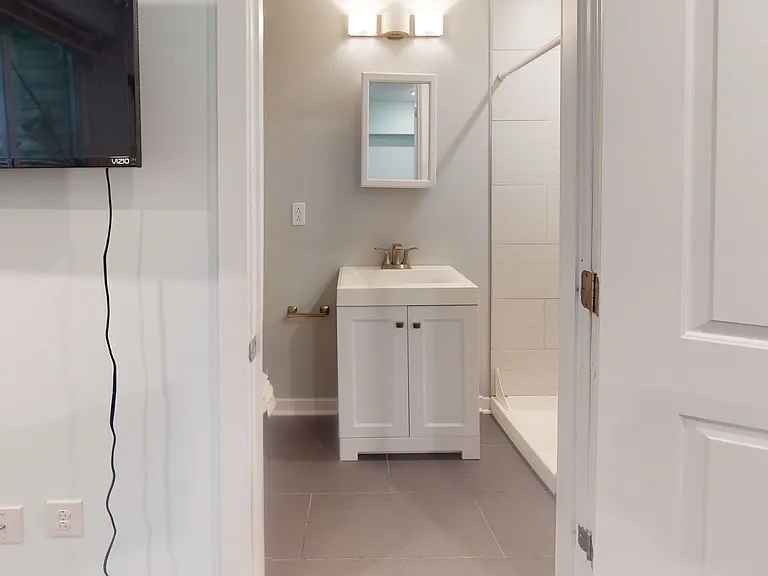 1517 Seybert St #1 — Photo 13