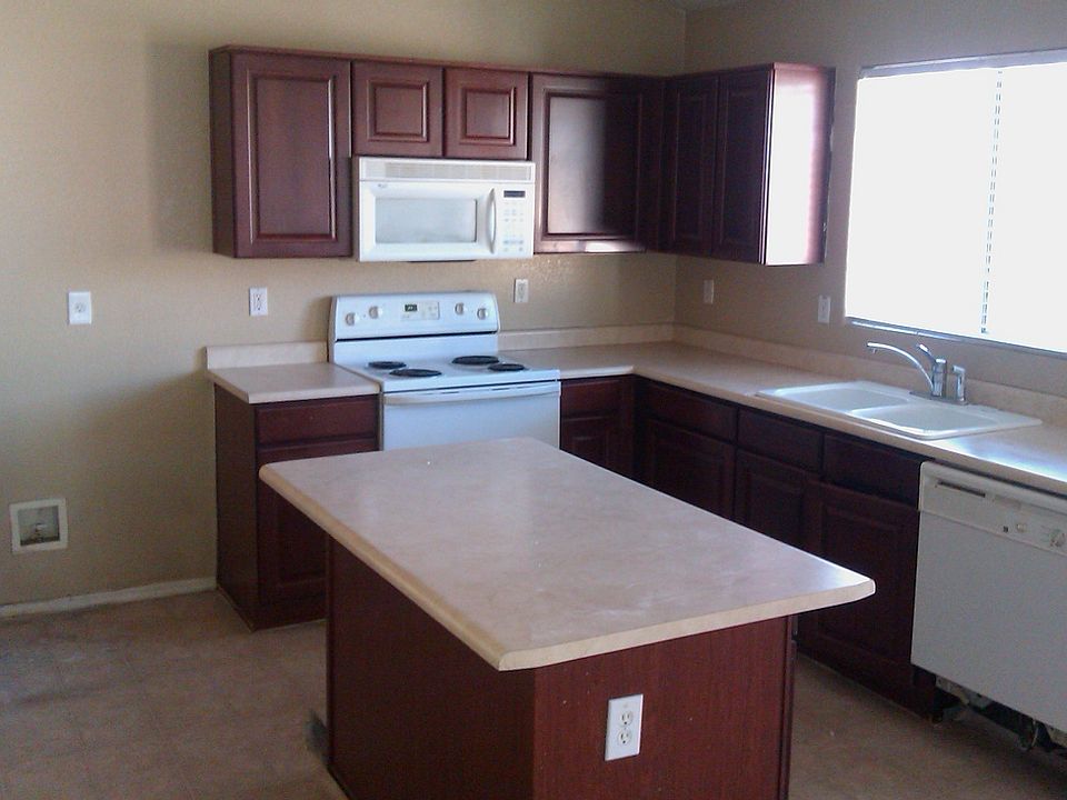 2nd image of 1501 S 81st Dr