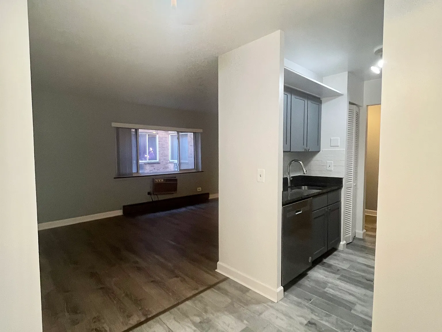 1 bed, 700 sqft, $1,950 — Photo 4