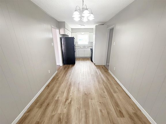 5th image of 146 W Whitney St
