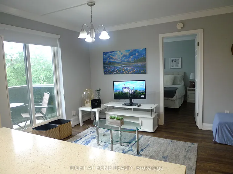 2373 King St E #26 — Photo 15