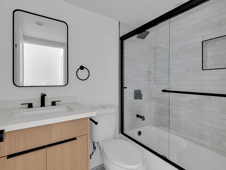Best Priced Luxury 4 & 5 Bed Townhomes in Mid-City! — Photo 11