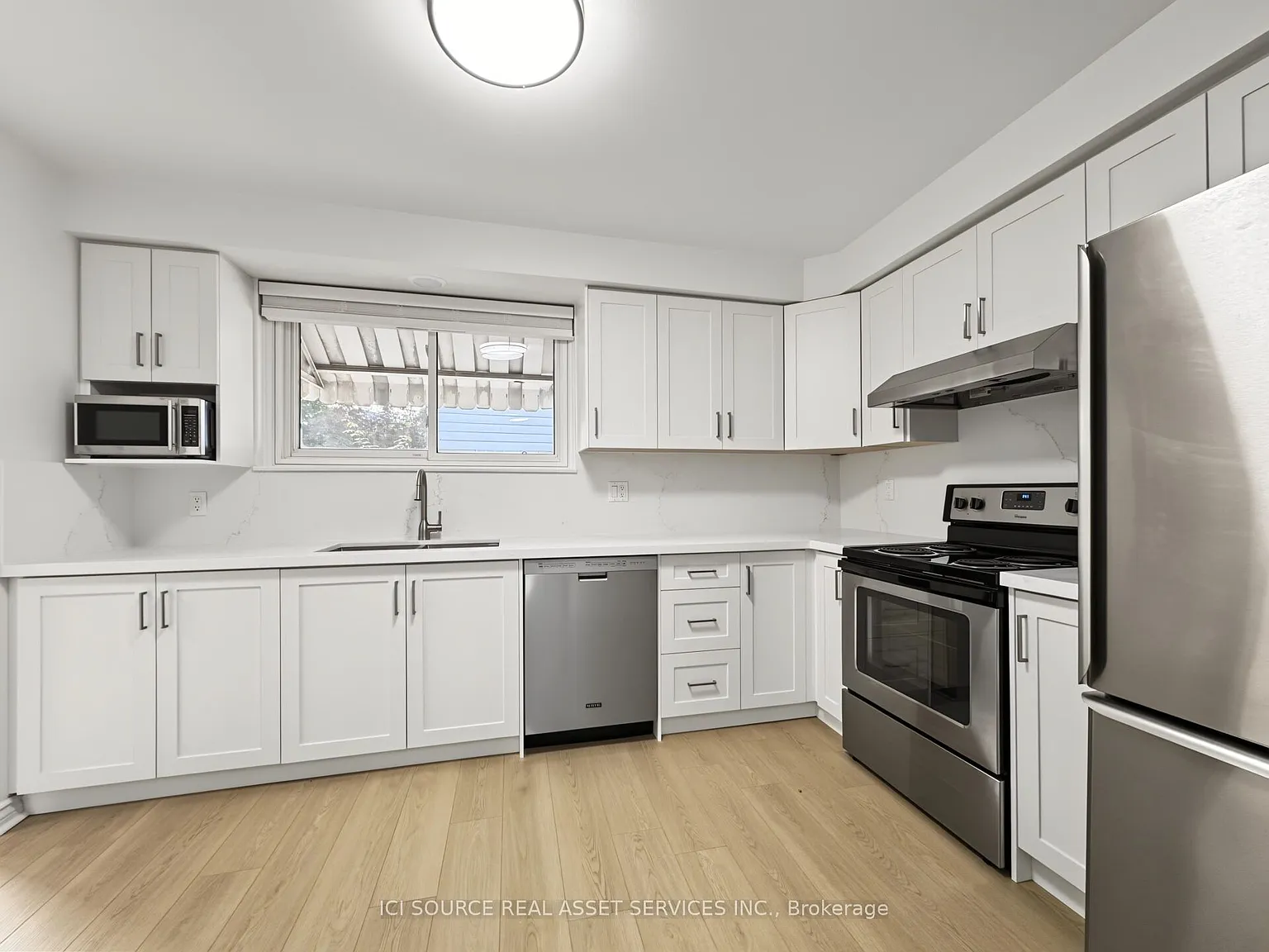 3 bed, $2,750 — Photo 2