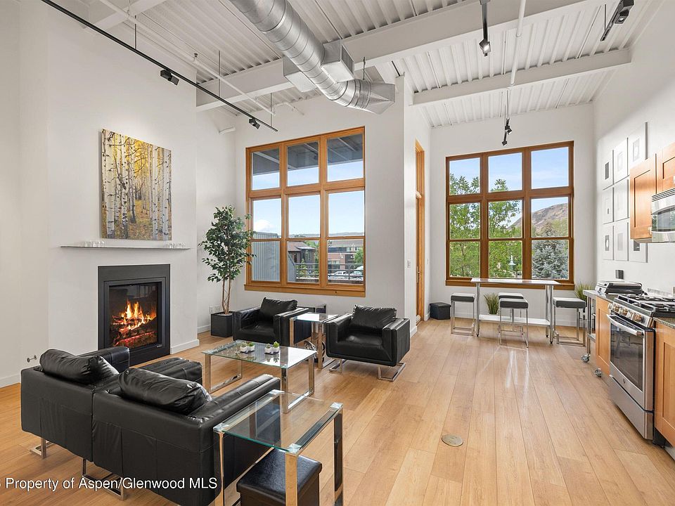 1st image of 231 Robinson St Unit 218