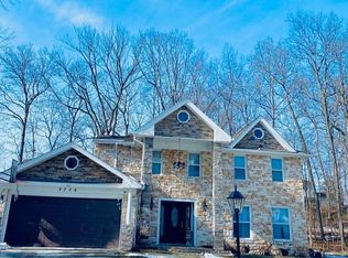 4226 Westover Dr, West Bloomfield, MI 48323