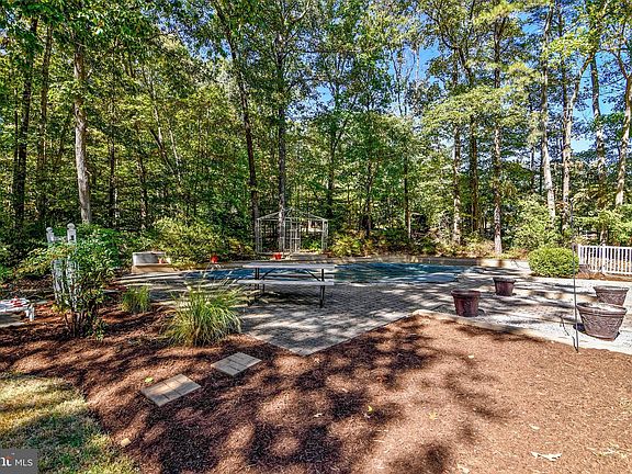 4th image of 668 Santa Maria Ln