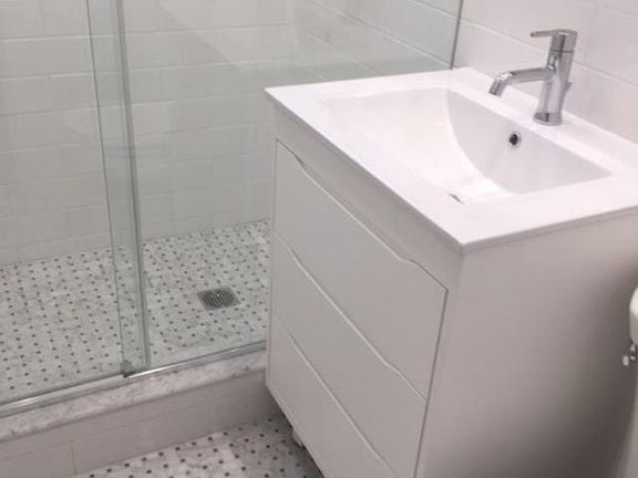3rd image of 146 Bay 13th St APT 2F